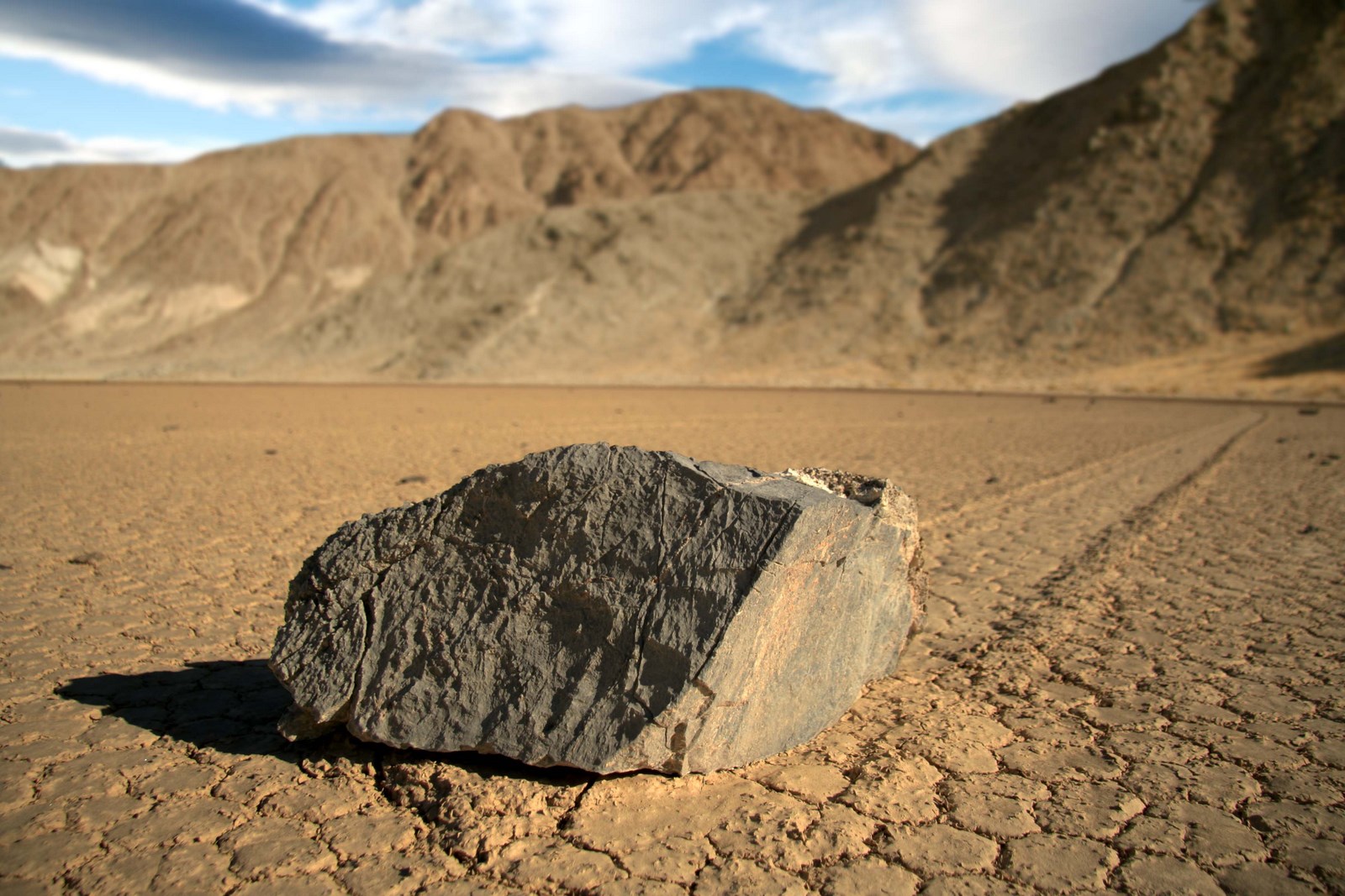 Il mistero delle rocce che si muovono da sole.